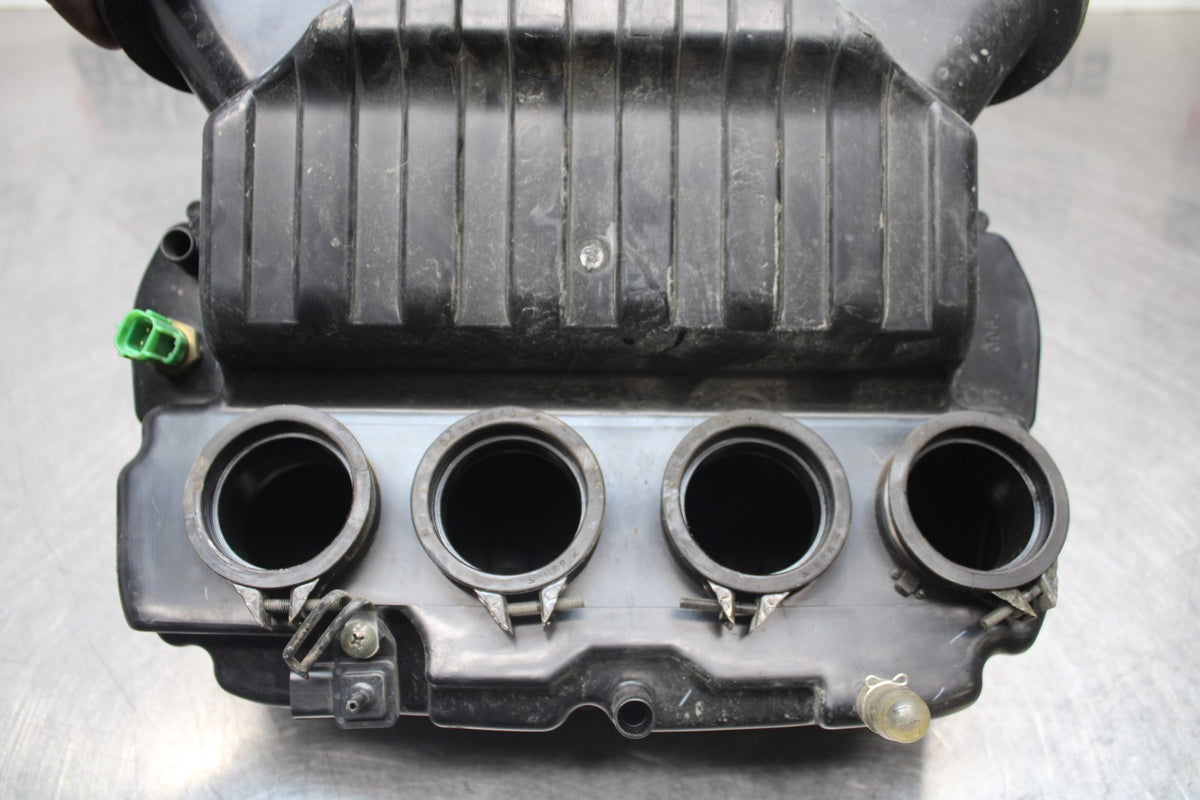 04-05 SUZUKI GSXR600 AIRBOX AIR INTAKE FILTER BOX BB792