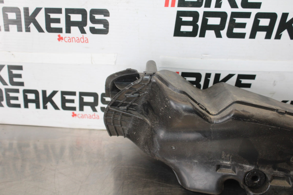 11-24 SUZUKI GSXR750 RIGHT LEFT AIR INTAKE DUCTS BB879