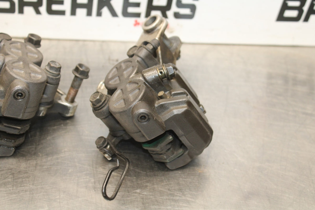 84 HONDA INTERCEPTOR 1000 VF1000F RIGHT LEFT FRONT BRAKE CALIPER SET PAIR BB878