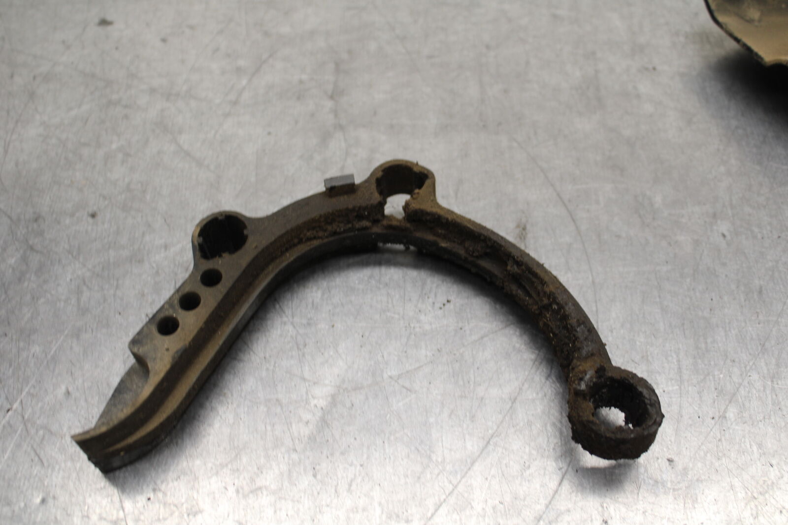 06-07 YAMAHA YZF R6 ENGINE SPROCKET COVER BB742