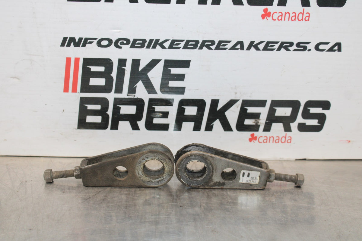 78-79 SUZUKI GS1000 SWINGARM CHAIN TENSIONER ADJUSTMENT BRACKETS  BB787