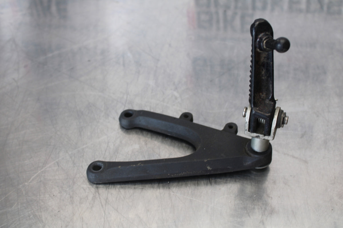07-08 YAMAHA YZF R1 LEFT REARSET REAR SET DRIVER FOOT PEG REST STOP BB160