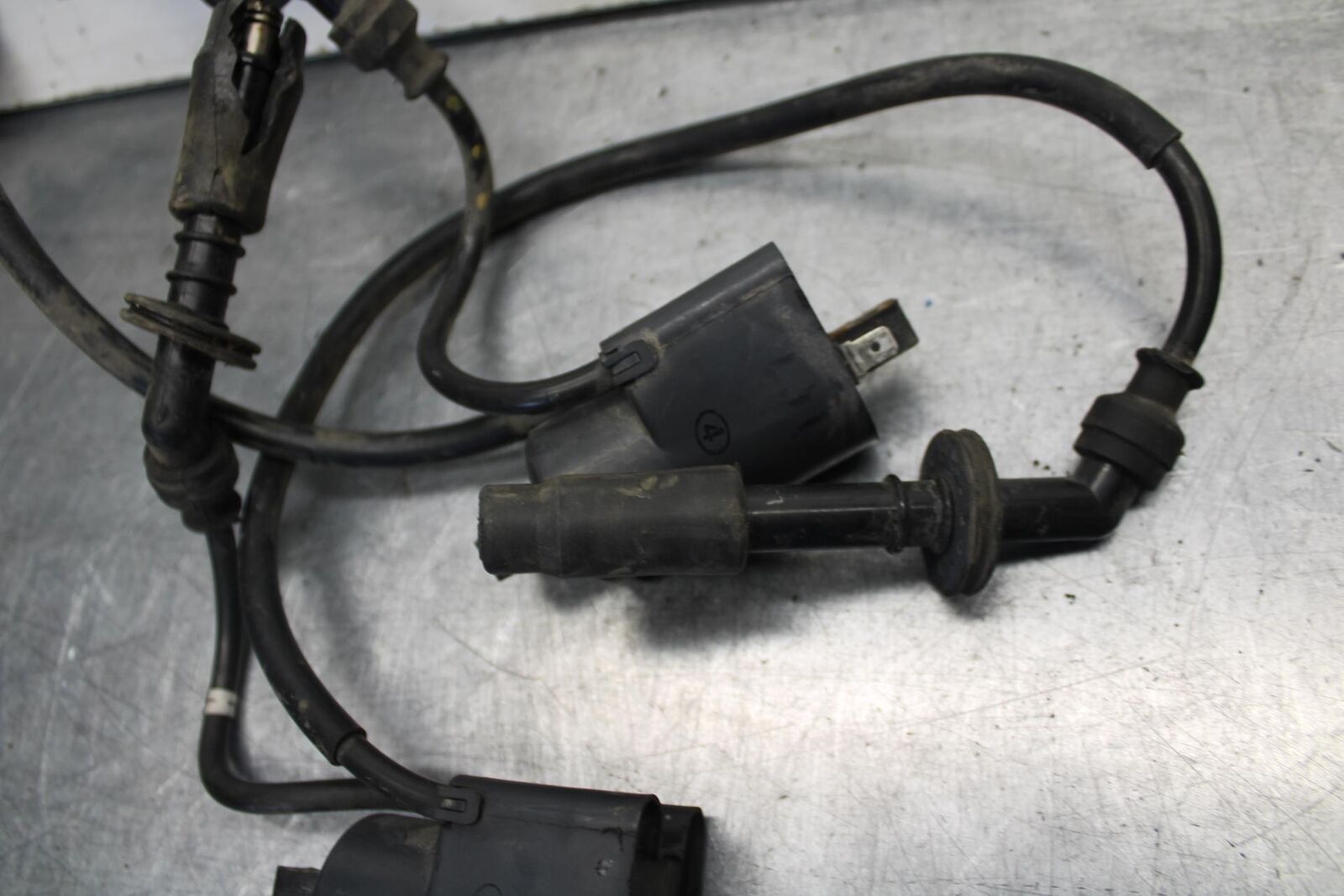 1995 Suzuki RF600R IGNITION COILS COIL SPARK PLUG CAPS BB615