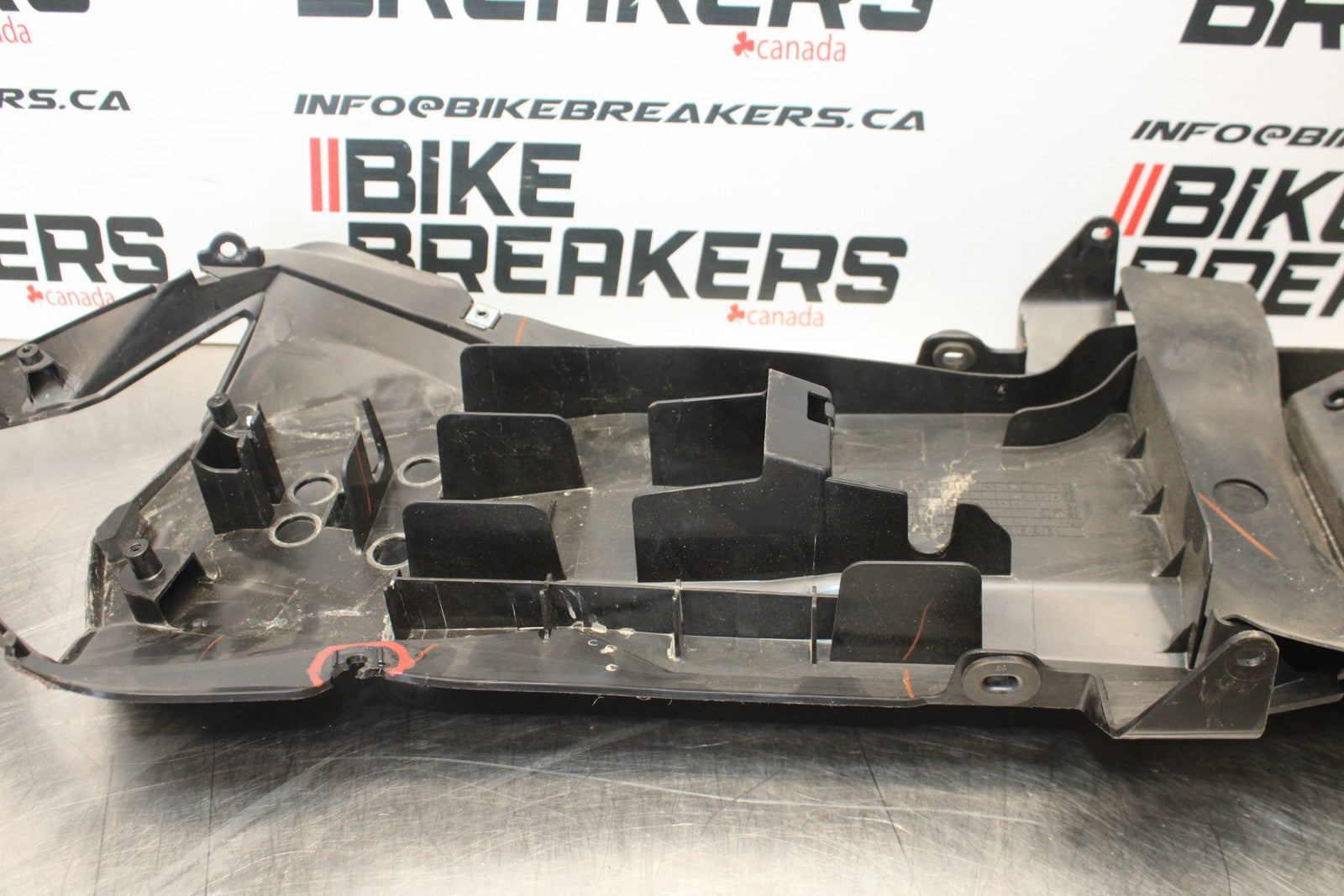 18-23 KAWASAKI NINJA 400 EX400 ABS REAR TAIL UNDERTAIL FAIRING COWL FENDER BB192