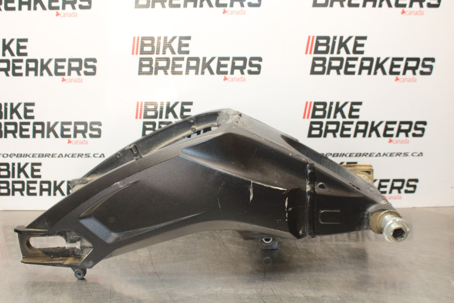 11-22 SUZUKI GSXR 600  REAR SWINGARM BACK SUSPENSION SWING ARM BB193