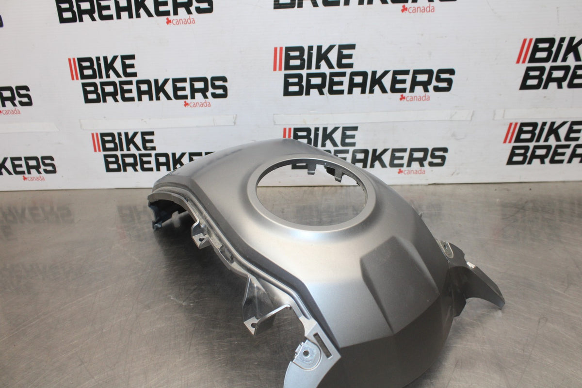 20-23 BMW F900R GAS TANK FUEL CELL COVER FAIRING COWL BB923