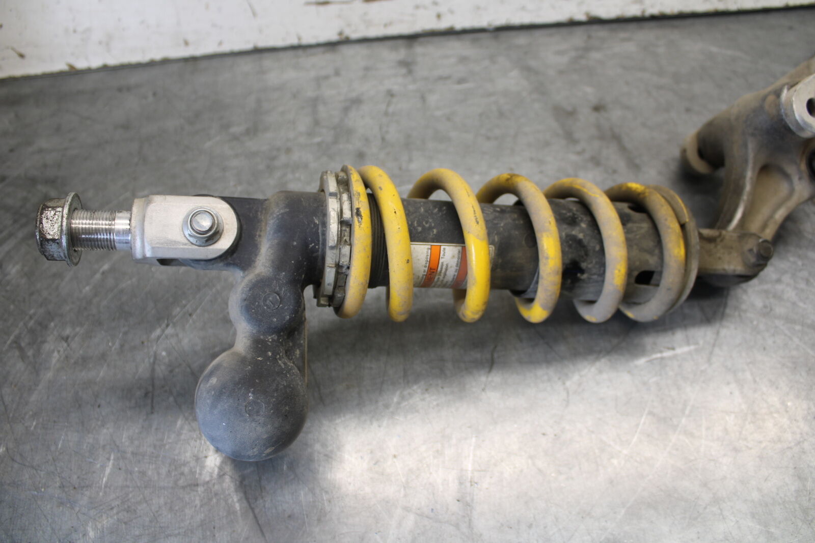06-07 SUZUKI GSXR 600 REAR BACK SHOCK ABSORBER SUSPENSION BB694