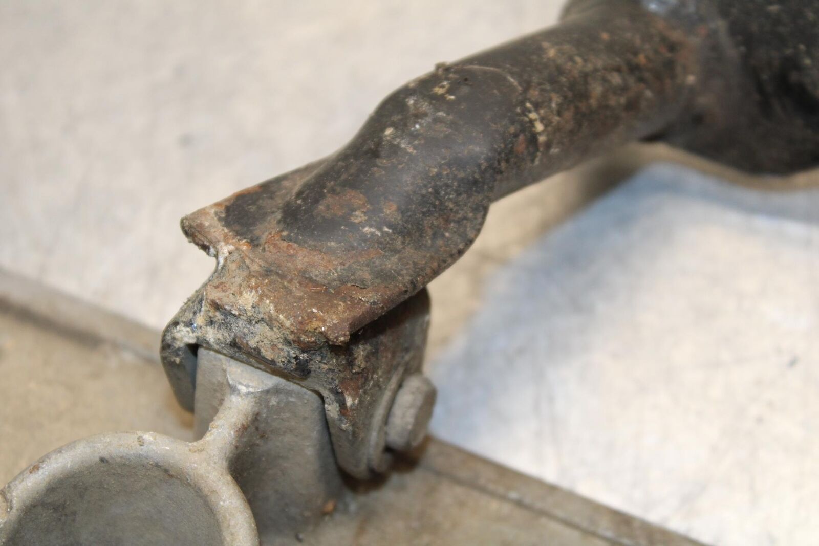 2005 Kawasaki Vulcan 1500 VN1500N Classic LEFT FRONT FOOT PEG BOARD BB576