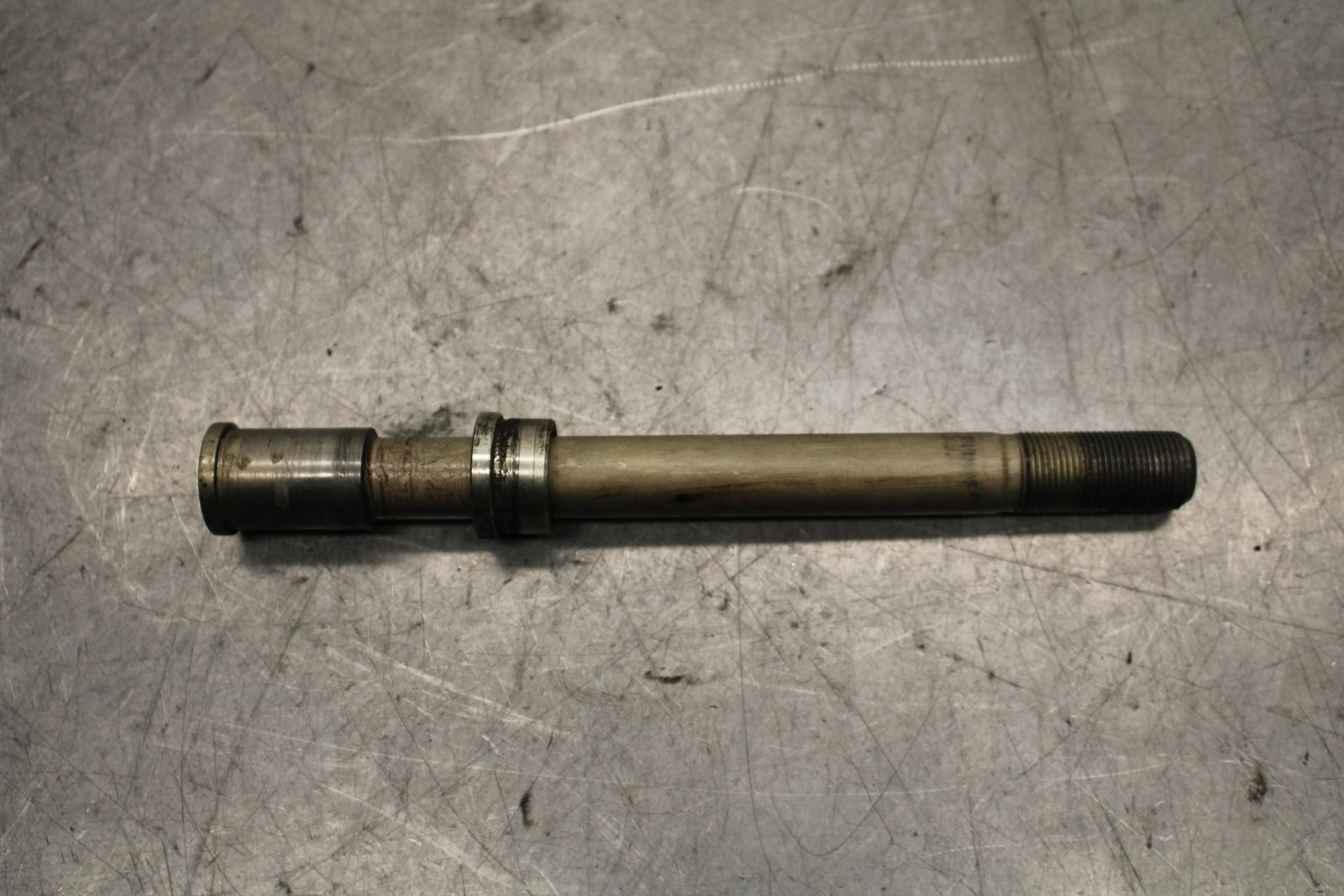 17 KAWASAKI Z900 ZR900 FRONT WHEEL RIM AXLE PIVOT BOLT BB549