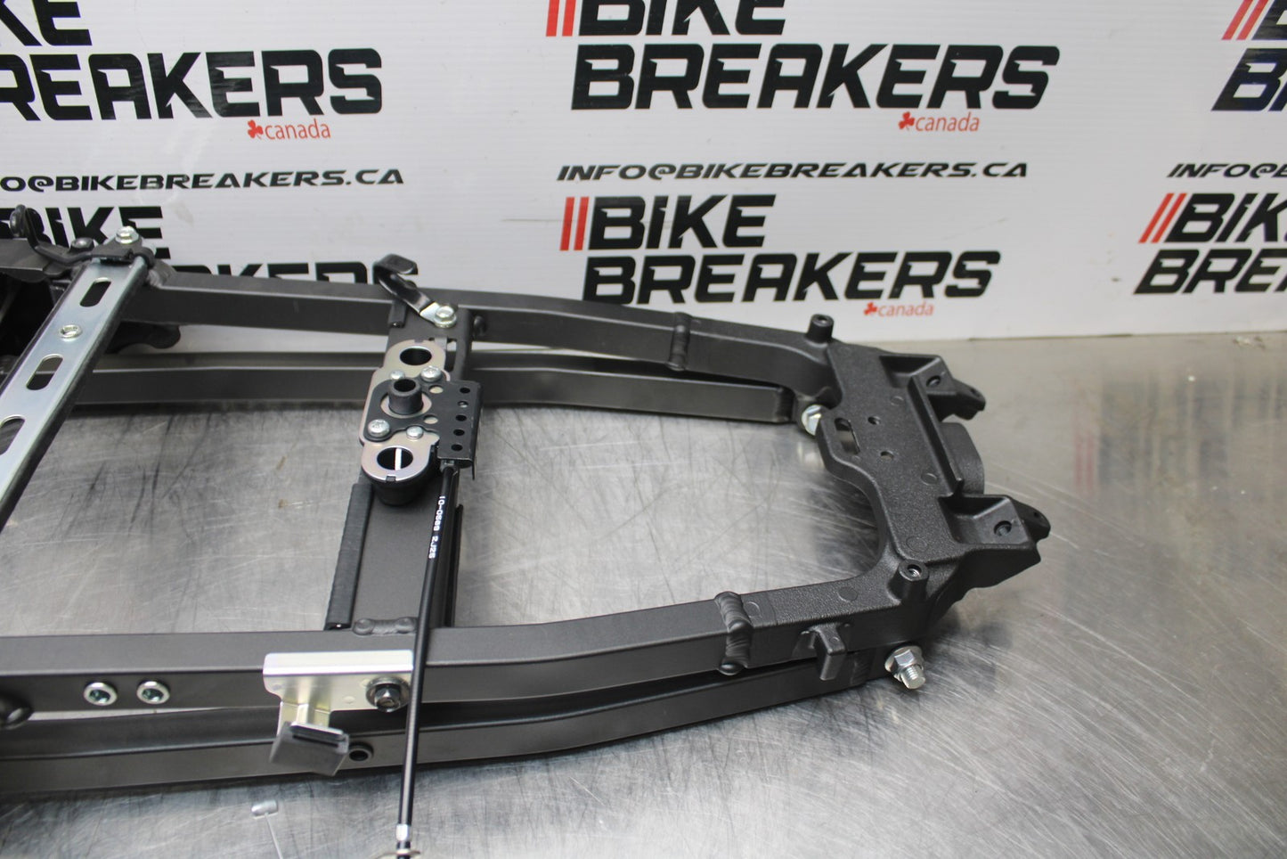 23-24 KAWASAKI NINJA ZX14R NEW! REAR SUBFRAME BACK SUB FRAME BB764