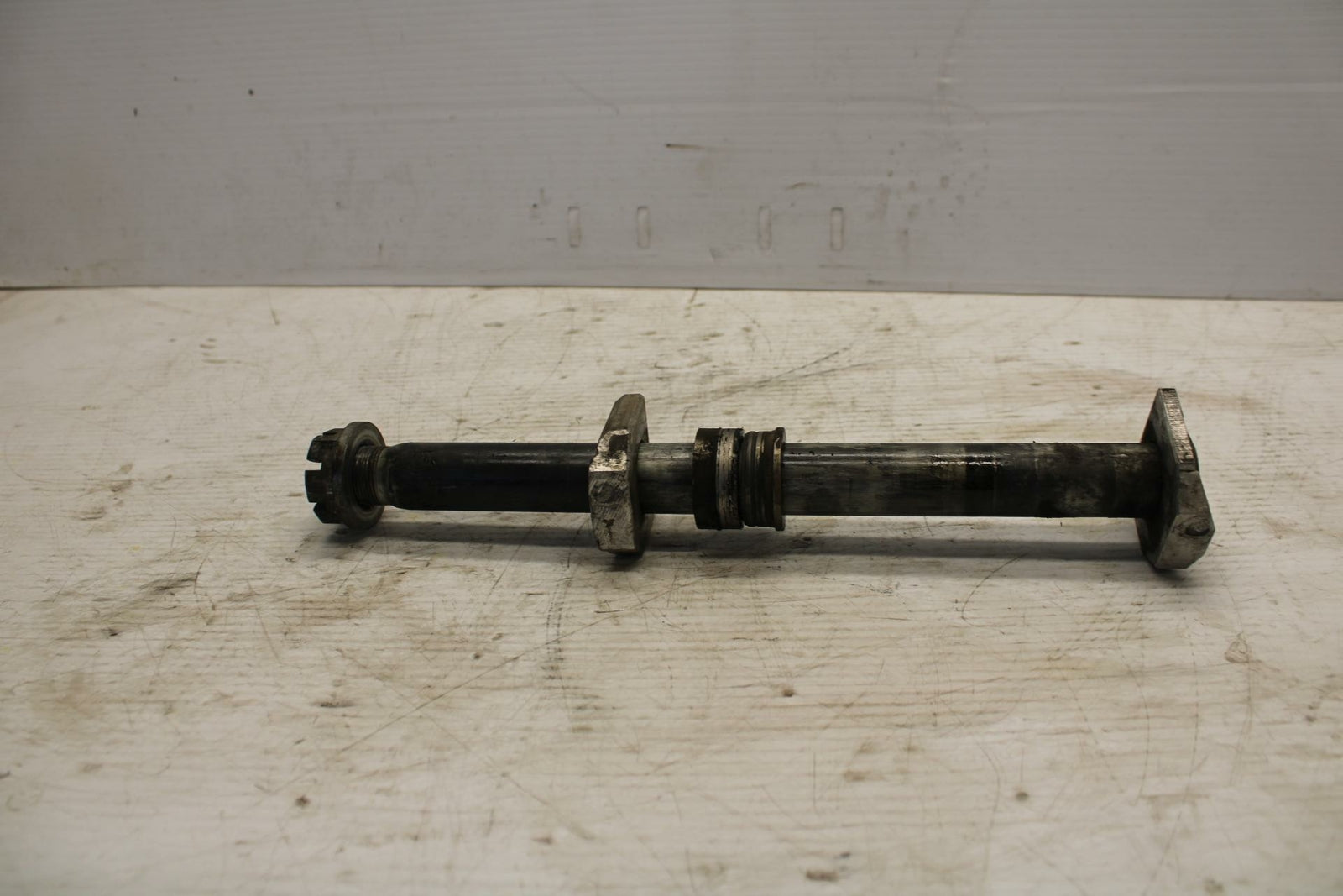 03-05 SUZUKI SV1000 REAR AXLE BACK WHEEL RIM PIVOT BOLT AXEL BB296