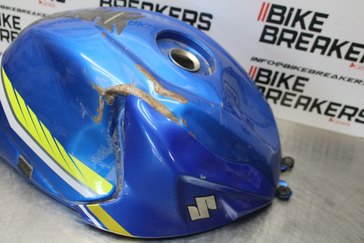 11-22 SUZUKI GSXR 600  GAS TANK FUEL CELL PETROL RESERVOIR BB193