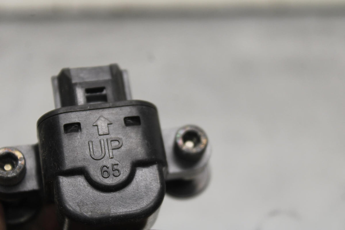 09-12 KAWASAKI NINJA ZX6R TIP OVER BANK ANGLE CRASH SENSOR SWITCH  BB640
