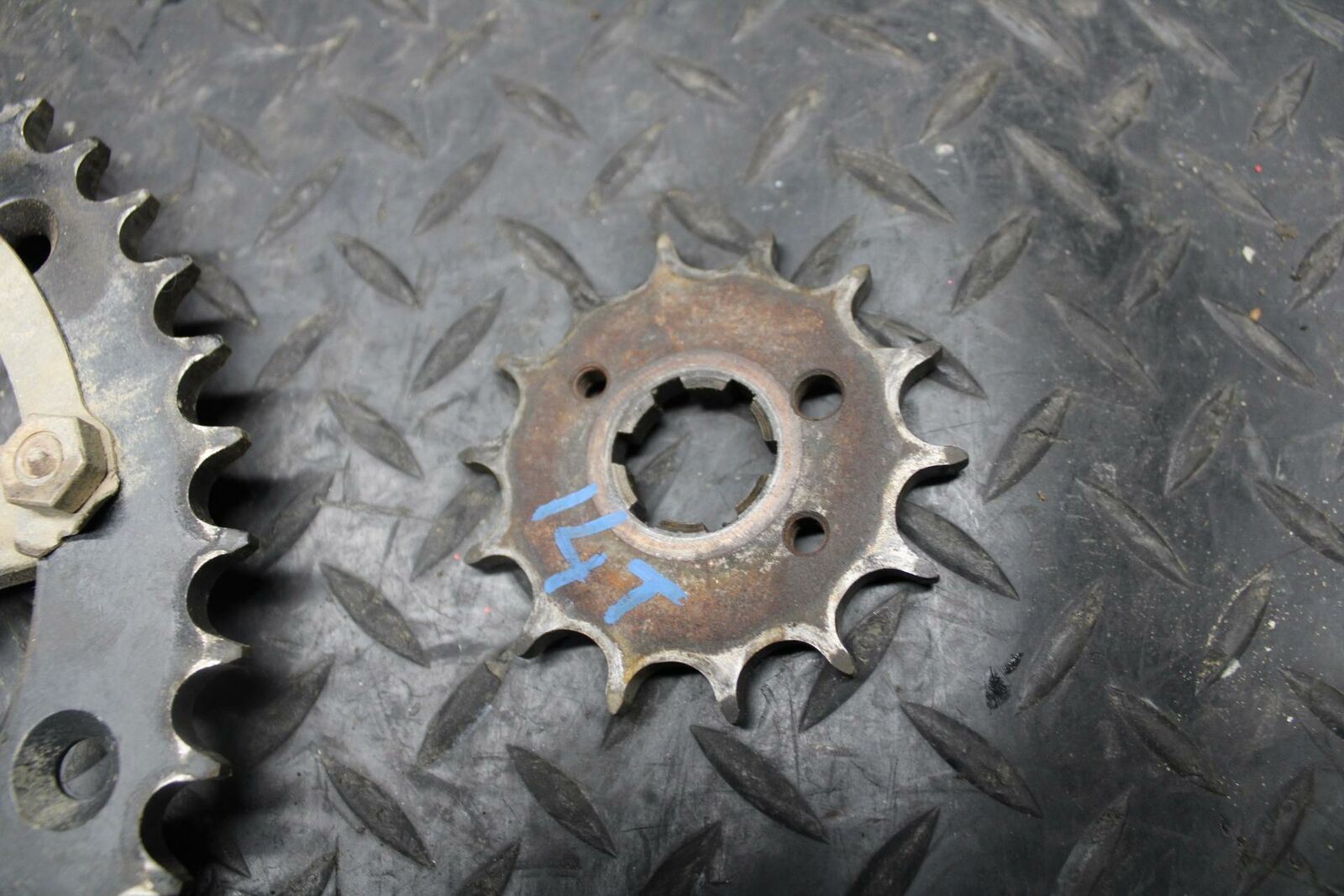 2004 Yamaha Banshee 350 YFZ350 FRONT REAR SPROCKET & HUB  BB232