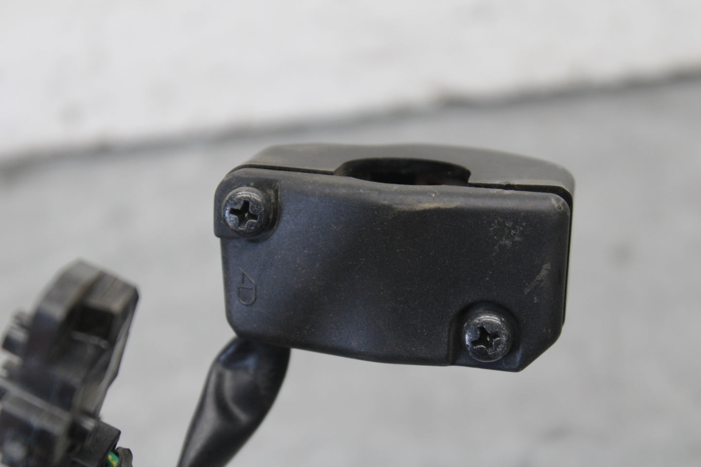 13-18 KAWASAKI NINJA ZX6R RIGHT CLIP ON HANDLE KILL OFF START SWITCHES  BB682