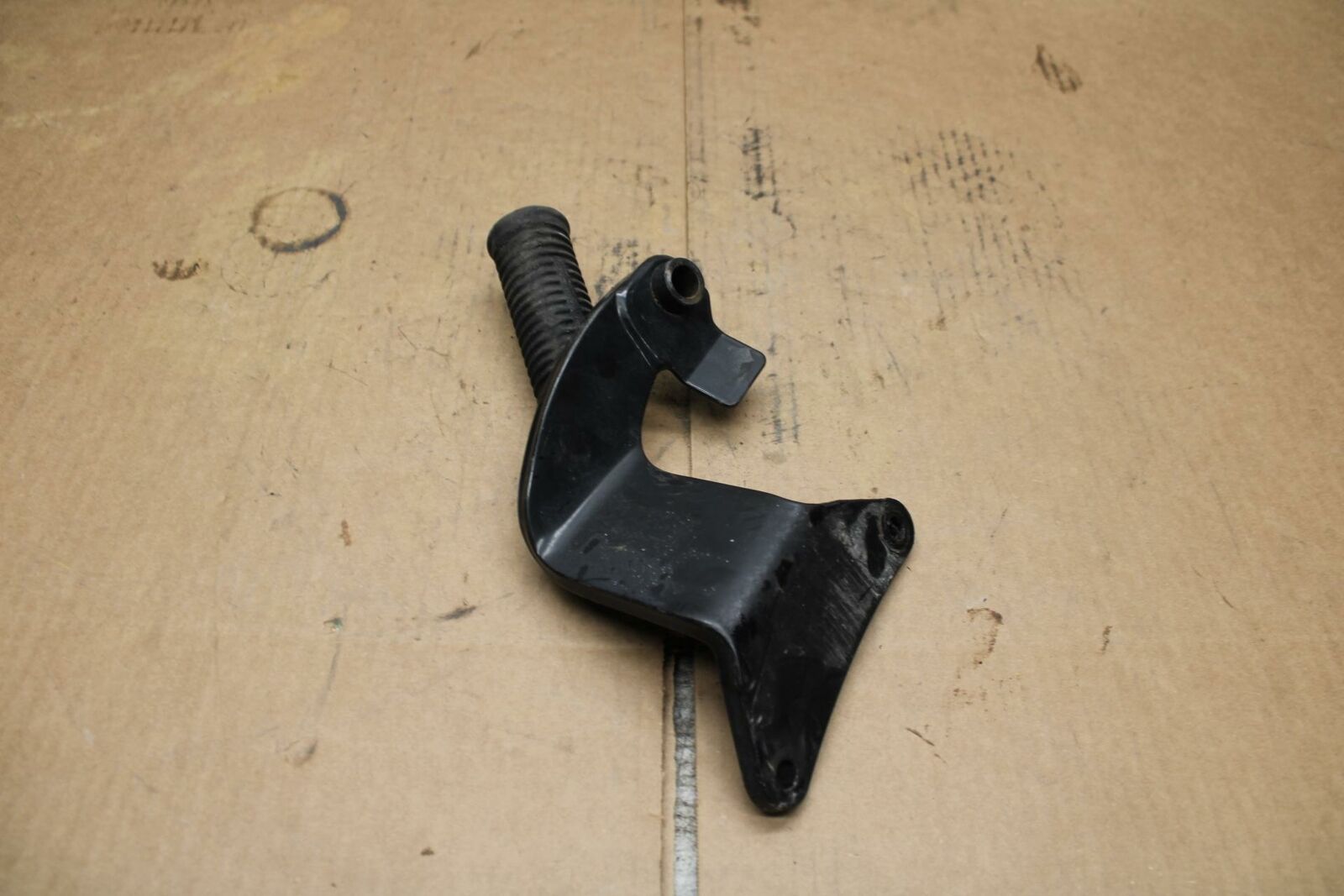 14-20 HARLEY-DAVIDSON STREET 500 RIGHT FRONT FOOT REST PEG STEP BB381
