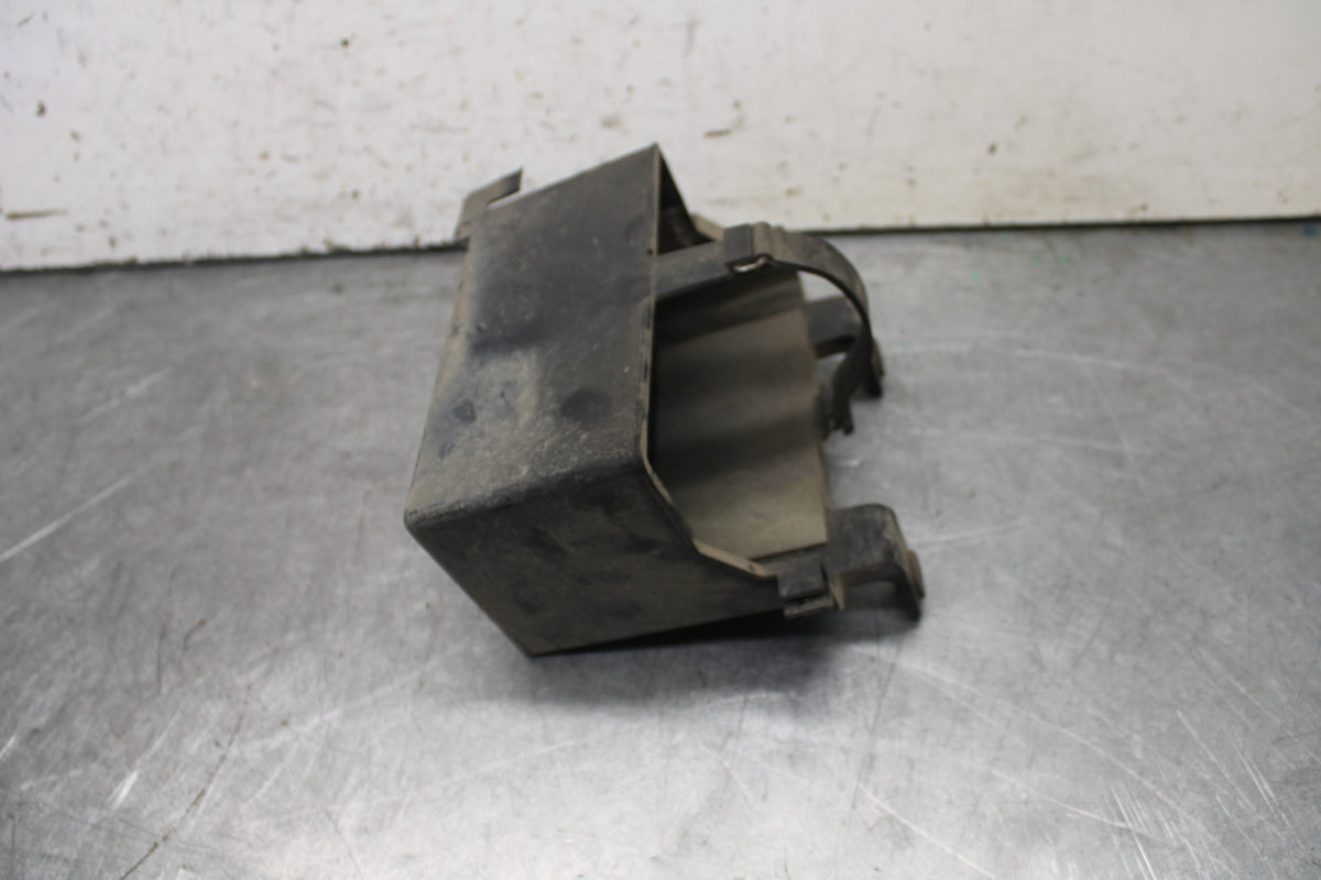 05-06 YAMAHA ROYAL STAR BATTERY TRAY BOX HOLDER BB697