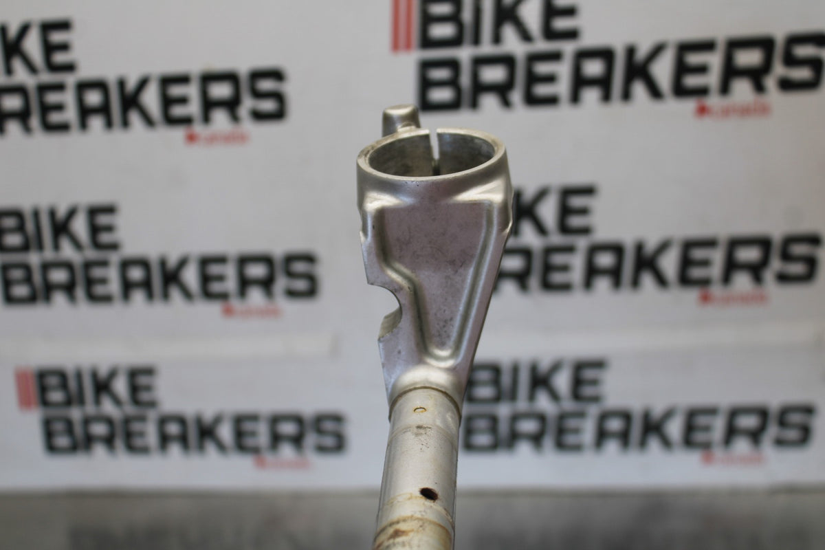 06-07 HONDA INTERCEPTOR 800 VFR800 RIGHT CLIP ON HANDLEBAR BB917