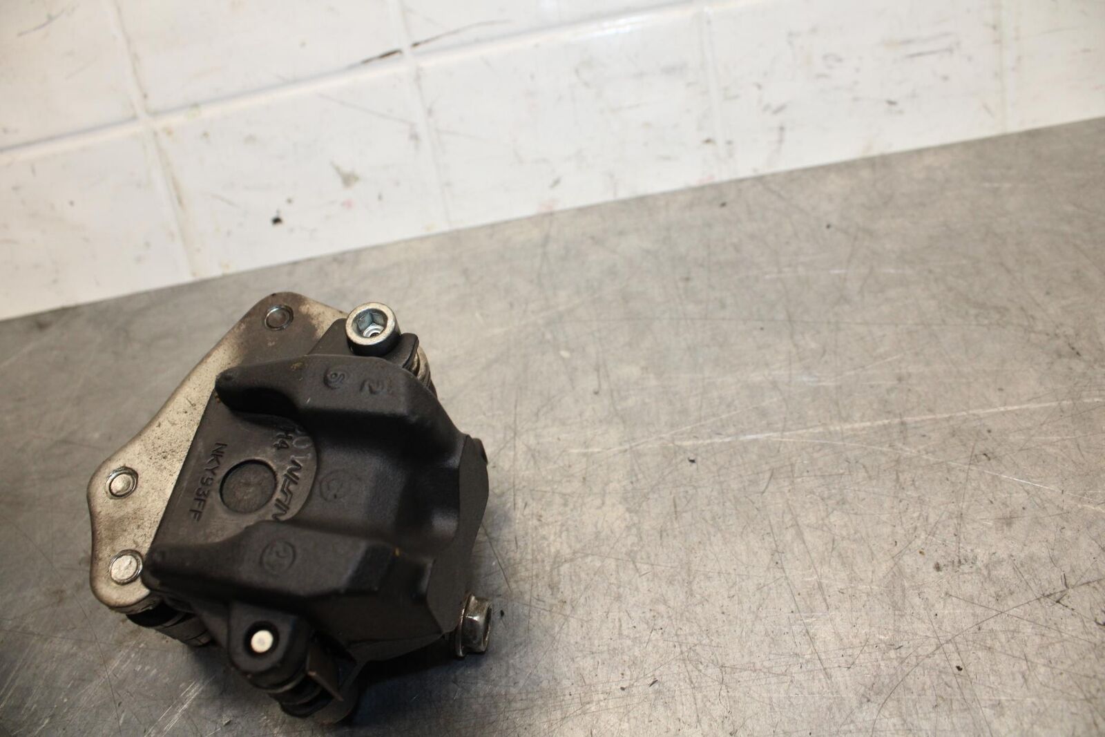 17-20 KAWASAKI Z125 PRO  FRONT BRAKE CALIPER BB74