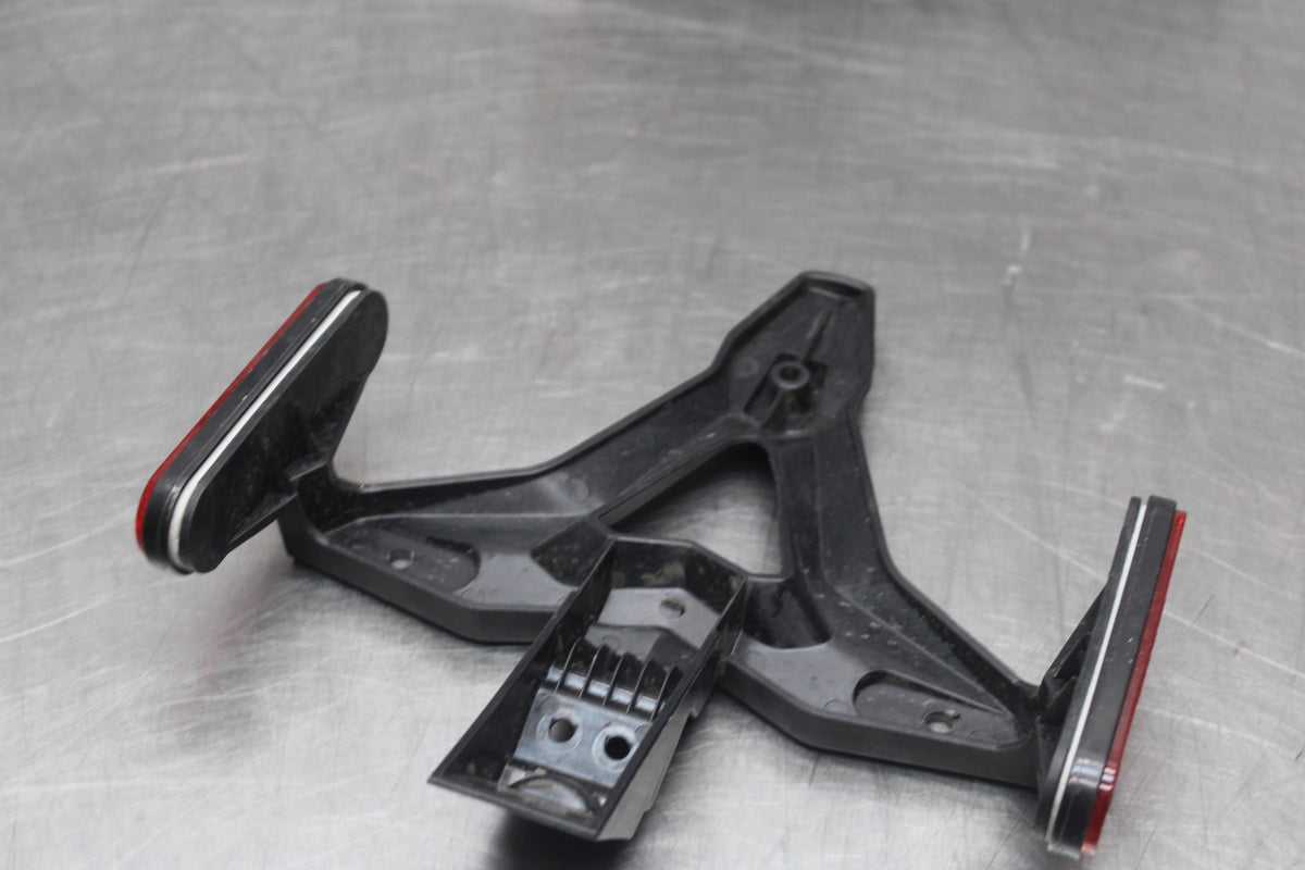 13-14 TRIUMPH DAYTONA 675 FENDER ELIMINATOR LICENSE PLATE BRACKET  BB685