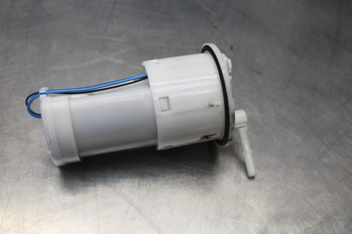 20 TRIUMPH STREET TRIPLE 765 FUEL PUMP GAS PETROL SENDER UNIT BB864