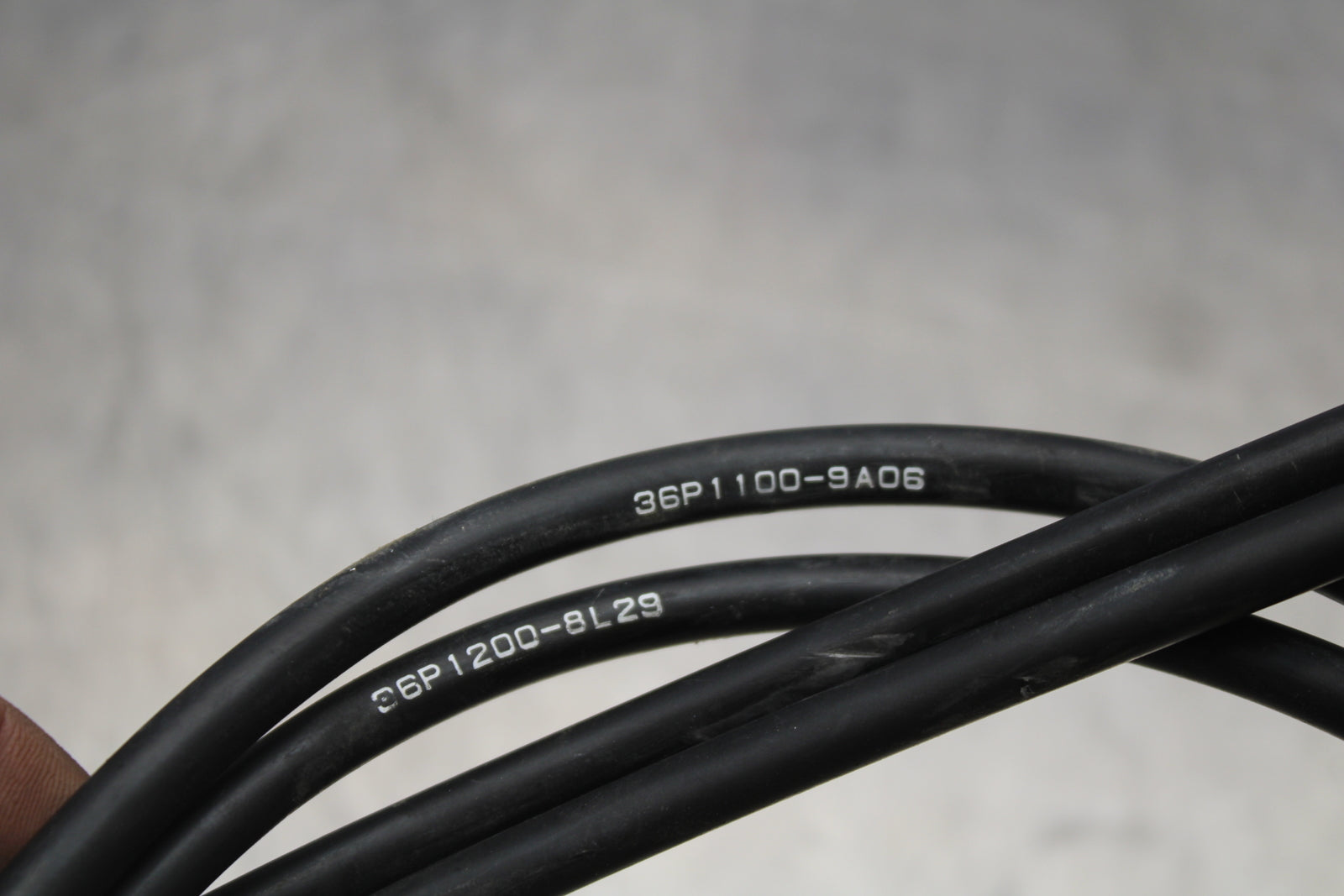 09-15 YAMAHA FZ6R THROTTLE CABLES LINES BB161