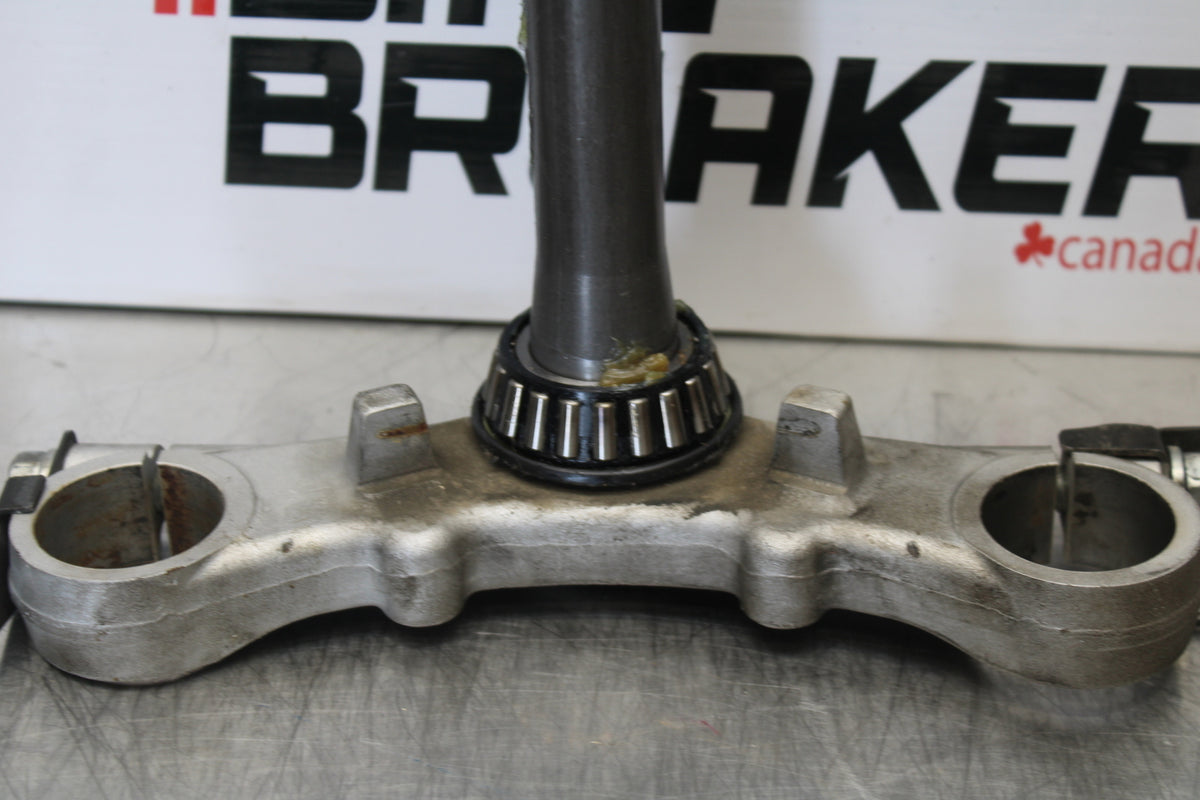 04-09 SUZUKI GS500F FRONT FORKS CLAMP LOWER TRIPLE TREE STEM BB165