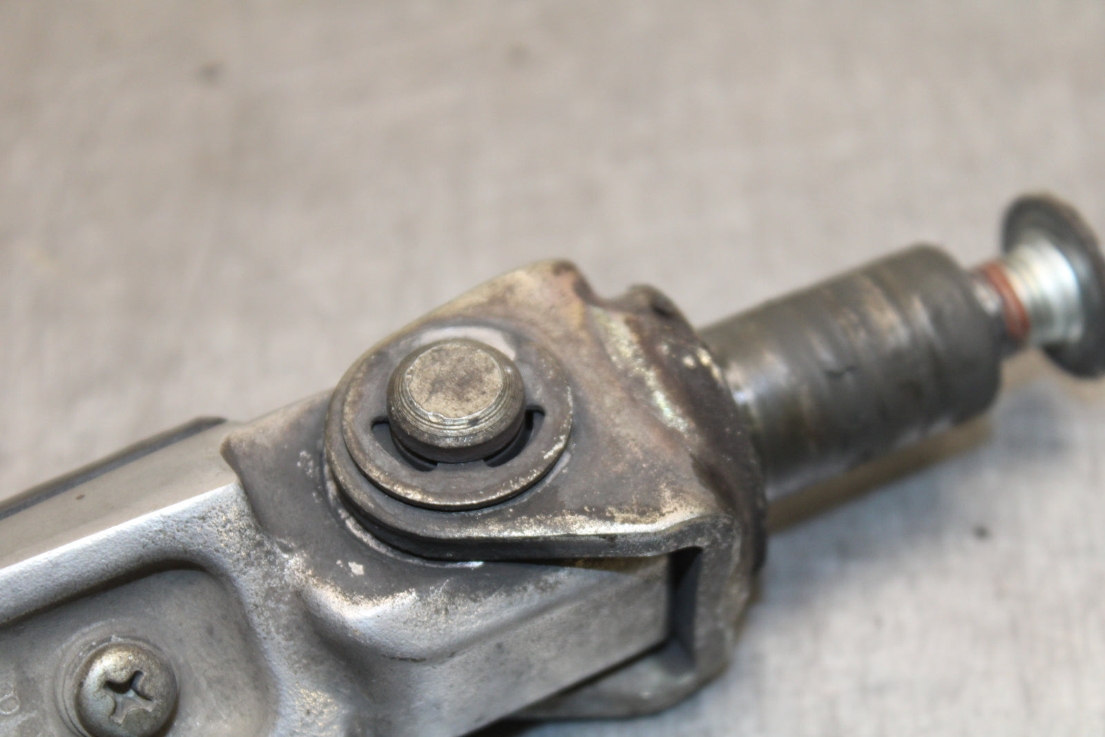 00-02 KAWASAKI NINJA ZX6R LEFT FRONT FOOT REST PEG STEP BB750