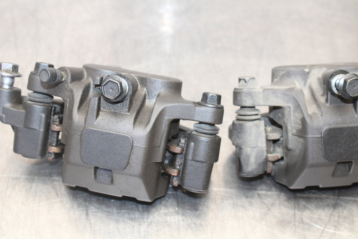 09-15 YAMAHA FZ6R RIGHT LEFT FRONT BRAKE CALIPER SET PAIR CALIPERS BB161