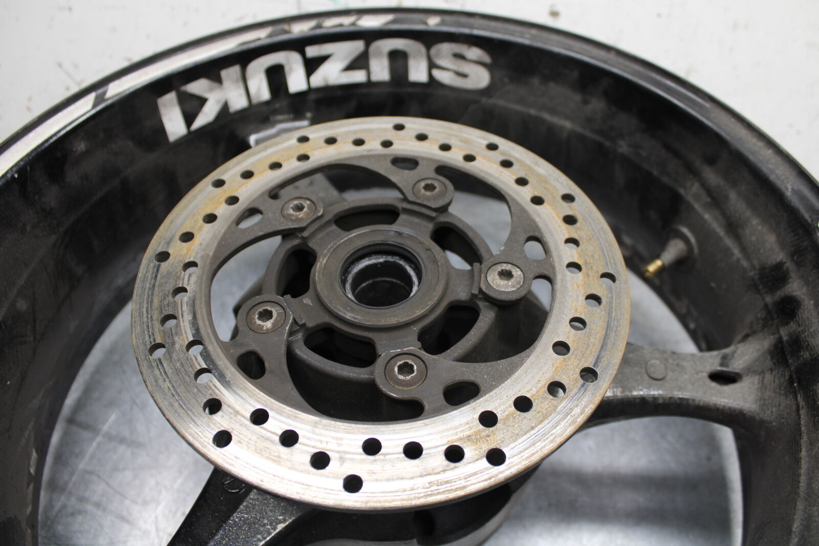 06-07 SUZUKI GSXR 600 REAR WHEEL BACK RIM BB737