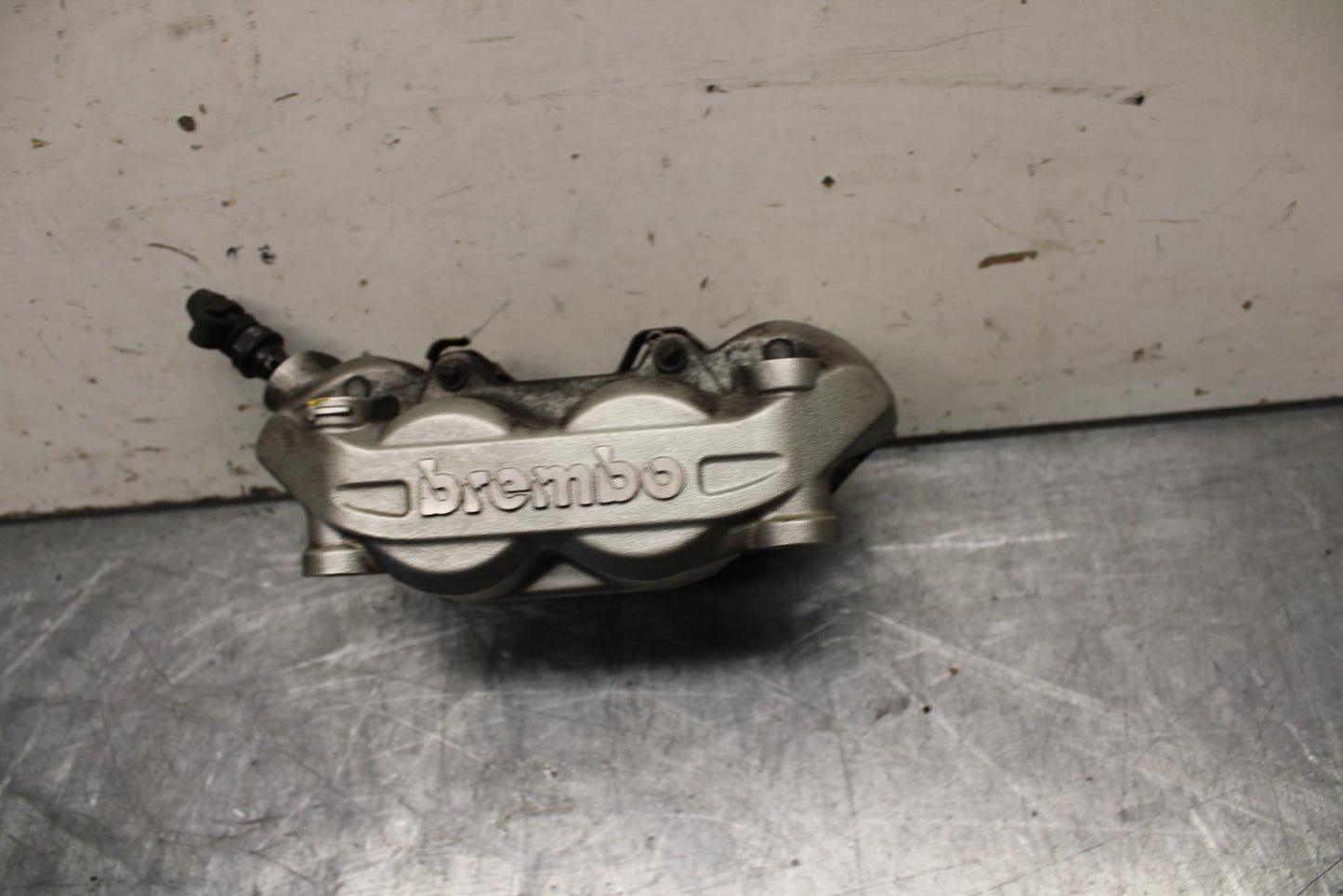 16-18 KTM 690 DUKE  FRONT BRAKE CALIPER BB631