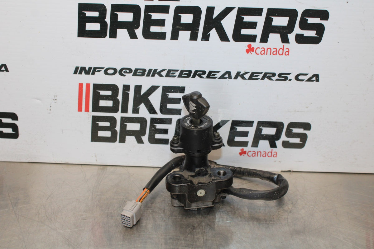 08-10 SUZUKI GSXR 600 IGNITION LOCK W KEY BB92