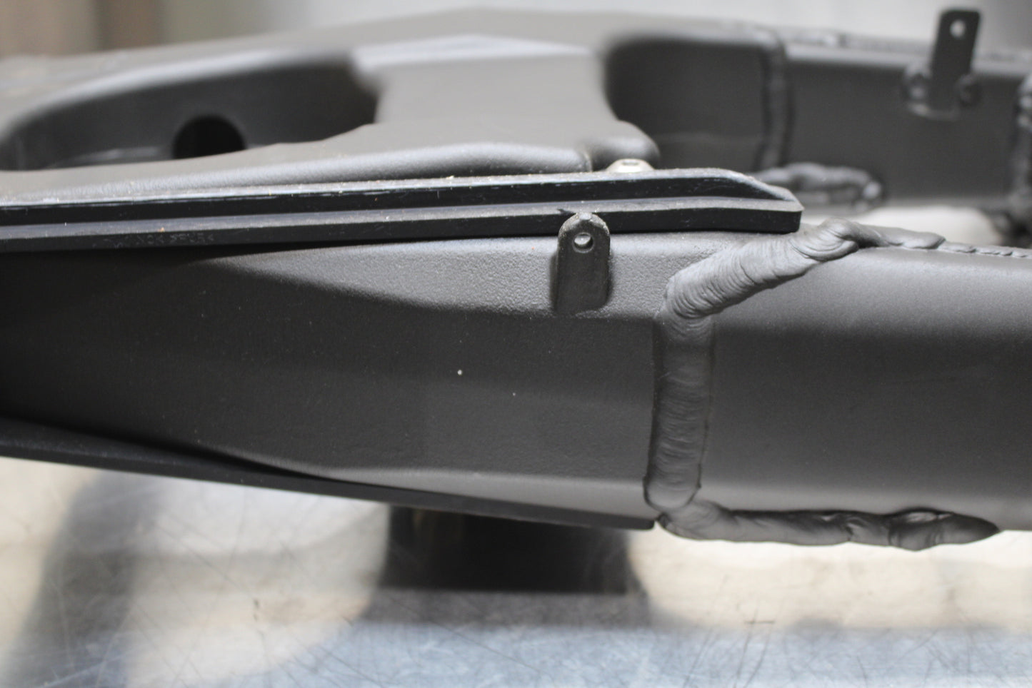 23-24 KAWASAKI NINJA ZX14R REAR SWINGARM BACK SUSPENSION SWING ARM BB141