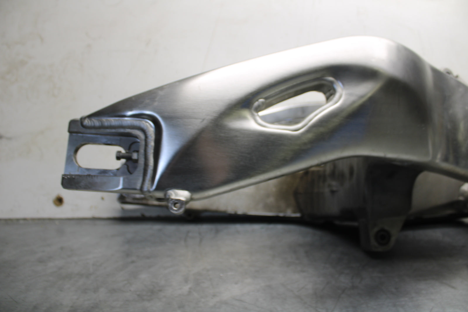 17-21 HONDA CBR1000RR SP REAR SWINGARM BACK SUSPENSION SWING ARM BB681