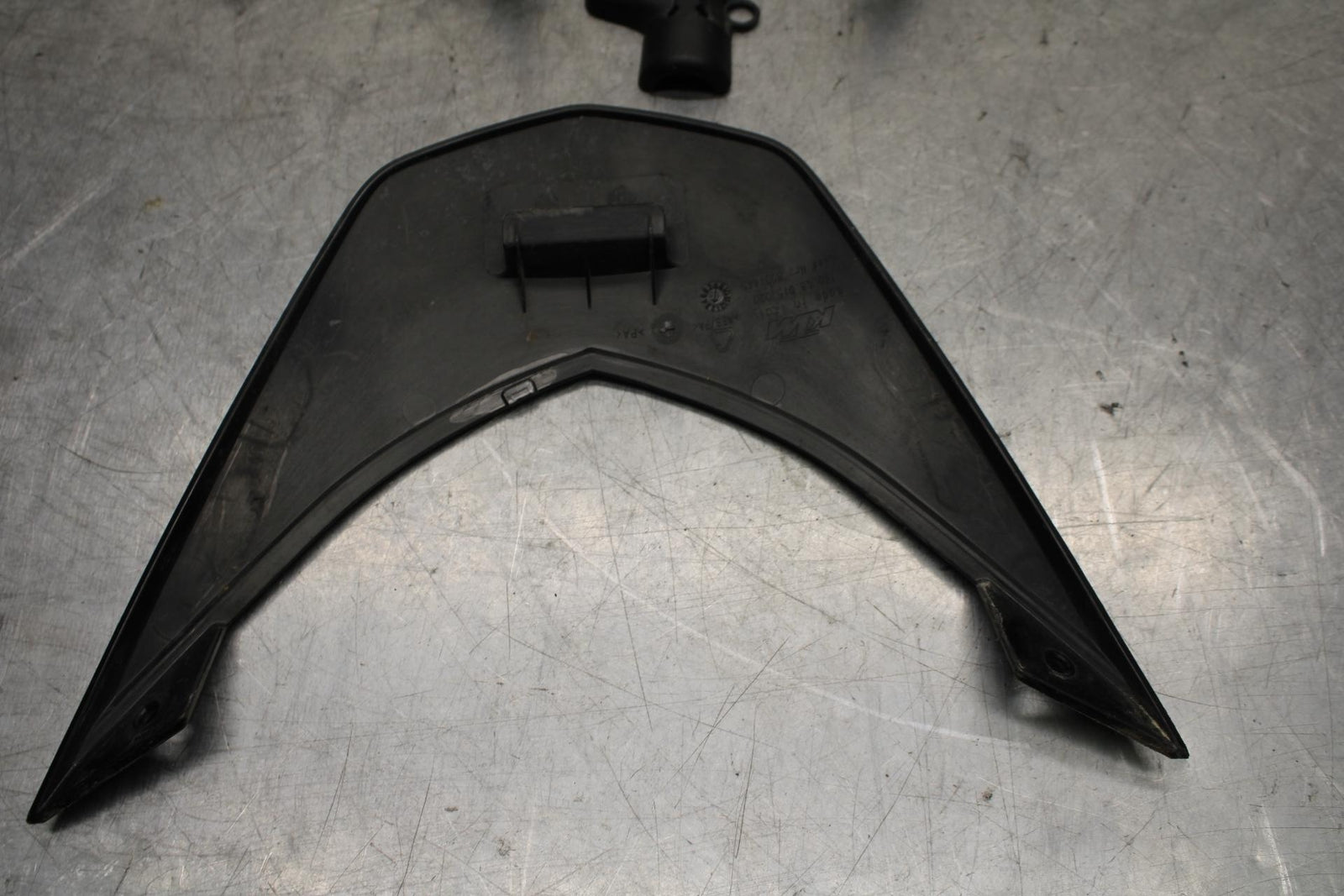 16-18 KTM 690 DUKE IGNITION TRIM PANEL MISCELLANEOUS COVERS BB631