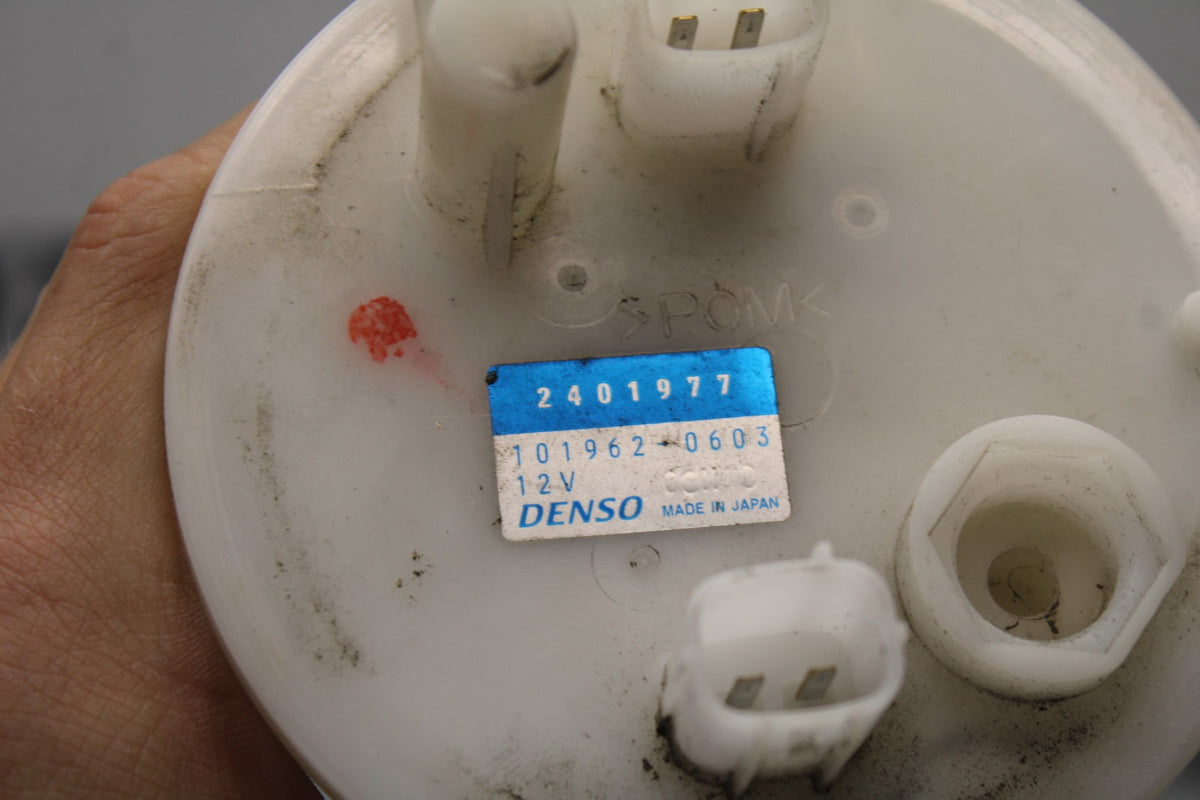 12 TRIUMPH STREET TRIPLE R FUEL PUMP GAS PETROL SENDER UNIT BB914