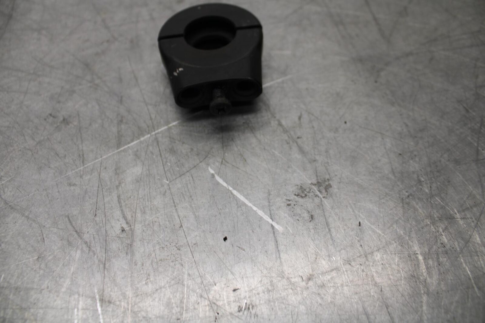 07-08 KAWASAKI CONCOURS 1400 ABS THROTTLE CABLE LINE HOUSING GUIDE BB449