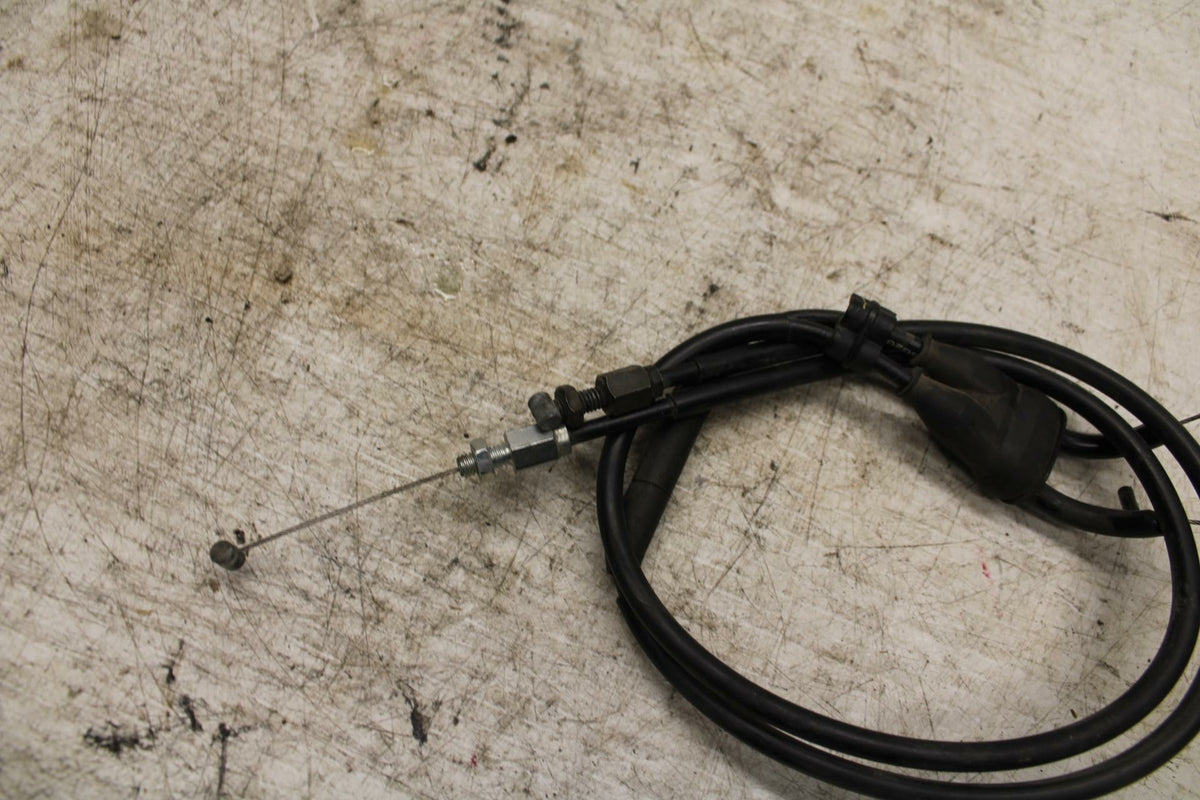 08-16 YAMAHA YZF R6 THROTTLE CABLES LINES BB365