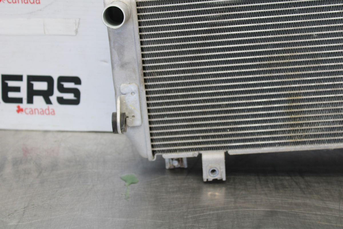 24-25 KAWASAKI NINJA 500 ABS ENGINE RADIATOR MOTOR COOLER COOLING RADIATER BB899