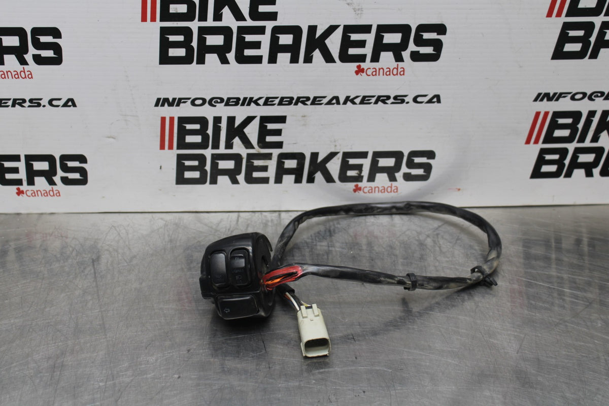 09 HARLEY-DAVIDSON SPORTSTER 1200 CUSTOM XL1200C LEFT HANDLE BAR SWITCH BB776
