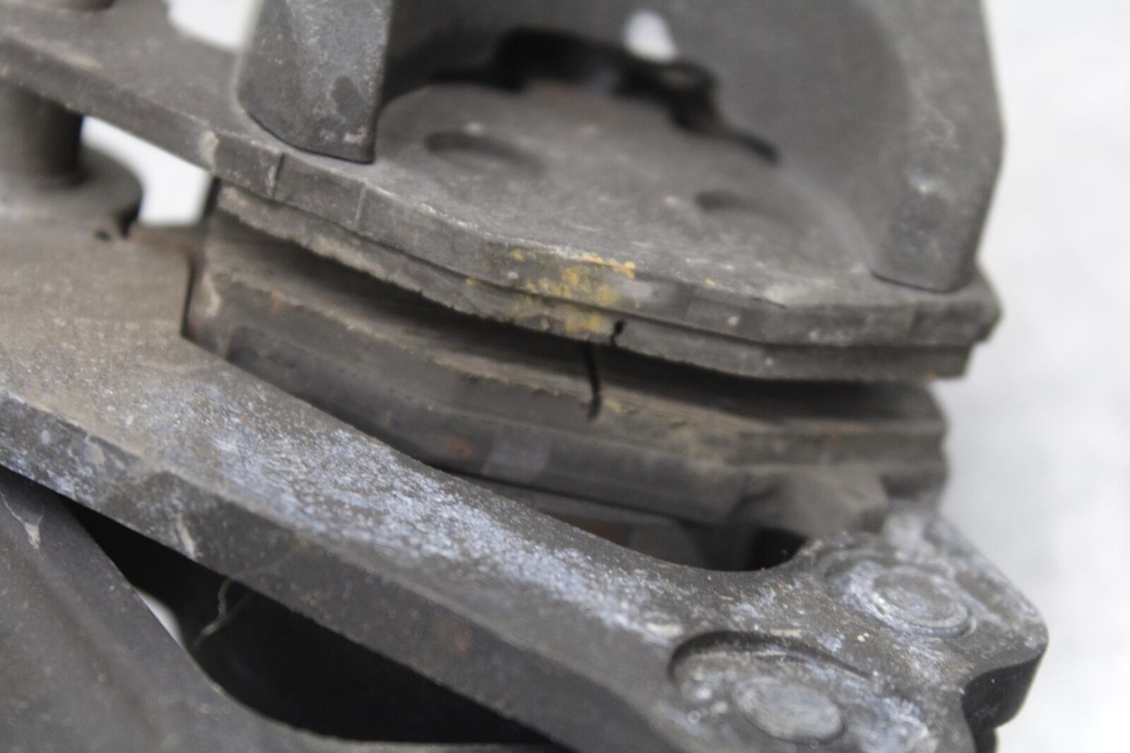 09-12 KAWASAKI NINJA ZX6R REAR BACK BRAKE CALIPER W MOUNT BRACKET  BB640