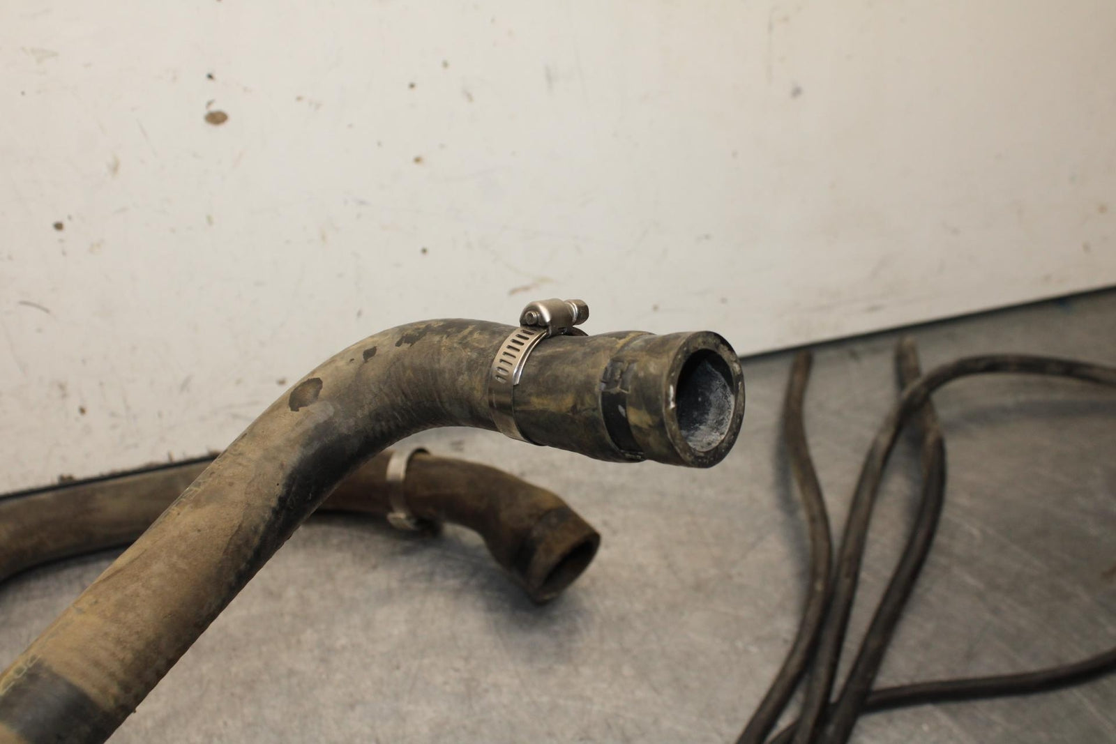 08-11 TRIUMPH SPEED TRIPLE RADIATOR HOSES ENGINE COOLANT WATER PIPES HOSE BB102