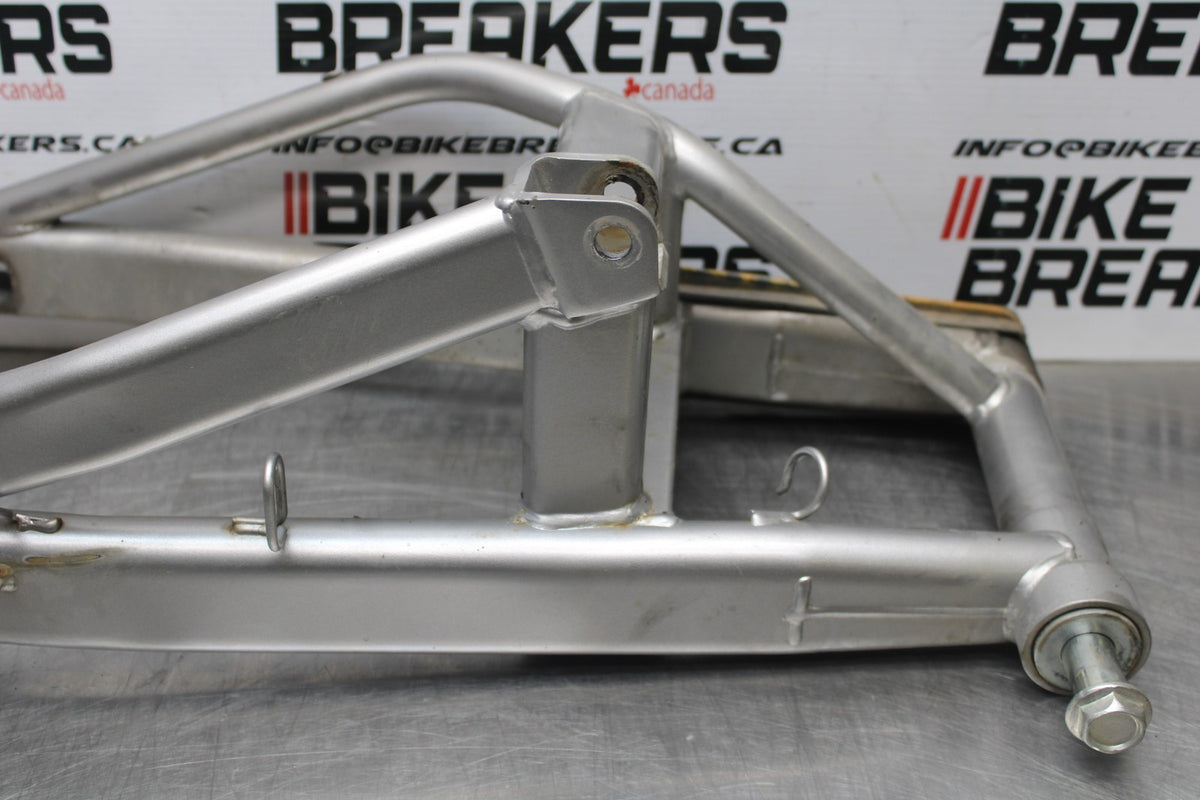 07 KAWASAKI NINJA 650 EX650 REAR SWINGARM BACK SUSPENSION SWING ARM BB844