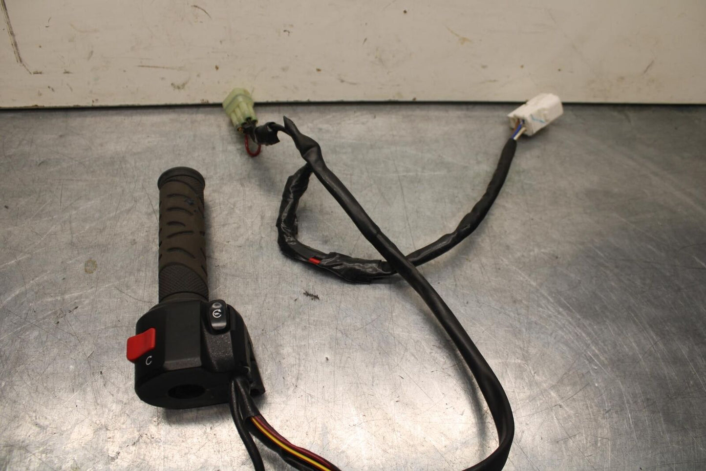 12-17 KAWASAKI ER-6N Z650 RIGHT CLIP ON HANDLE KILL OFF START SWITCH  BB607