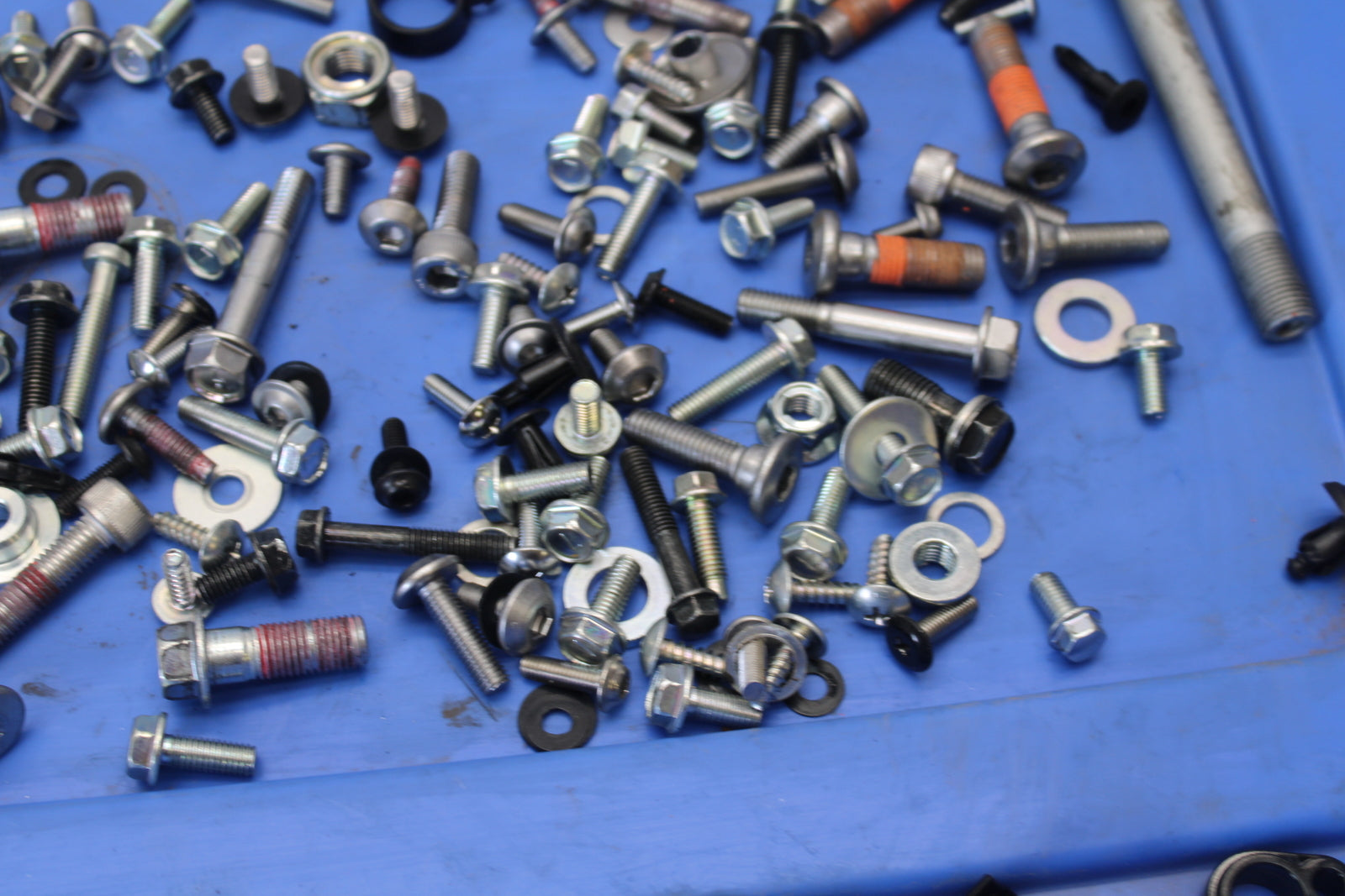 23-24 KAWASAKI NINJA ZX14R MOUNTING BOLTS HARDWARE MOTOR SCREWS BB169