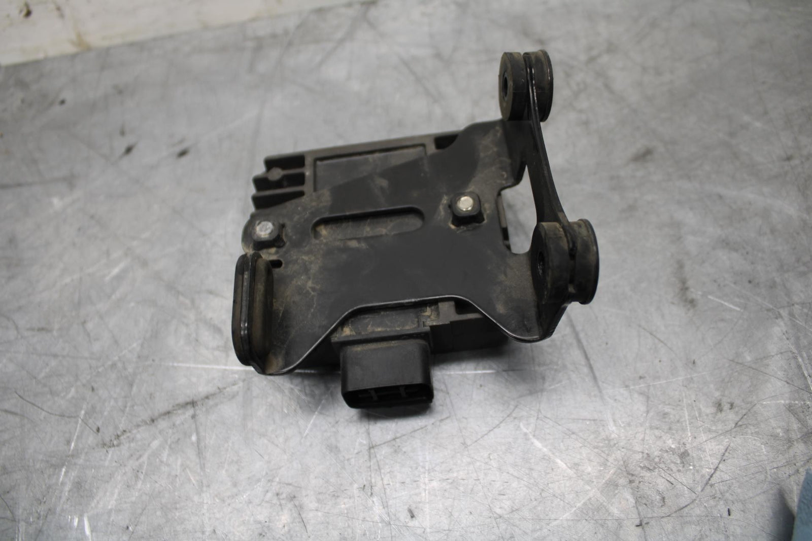 12-17 KAWASAKI NINJA 650 RECTIFIER VOLTAGE REGULATOR 21066-0033 BB470