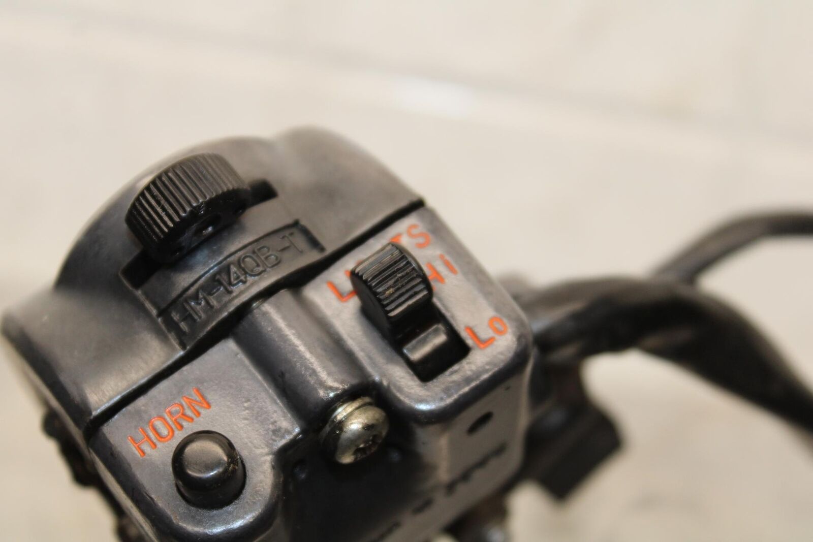 1977 Honda CB550K --- LEFT CLIP ON HANDLE HORN SIGNALS SWITCH  BB592