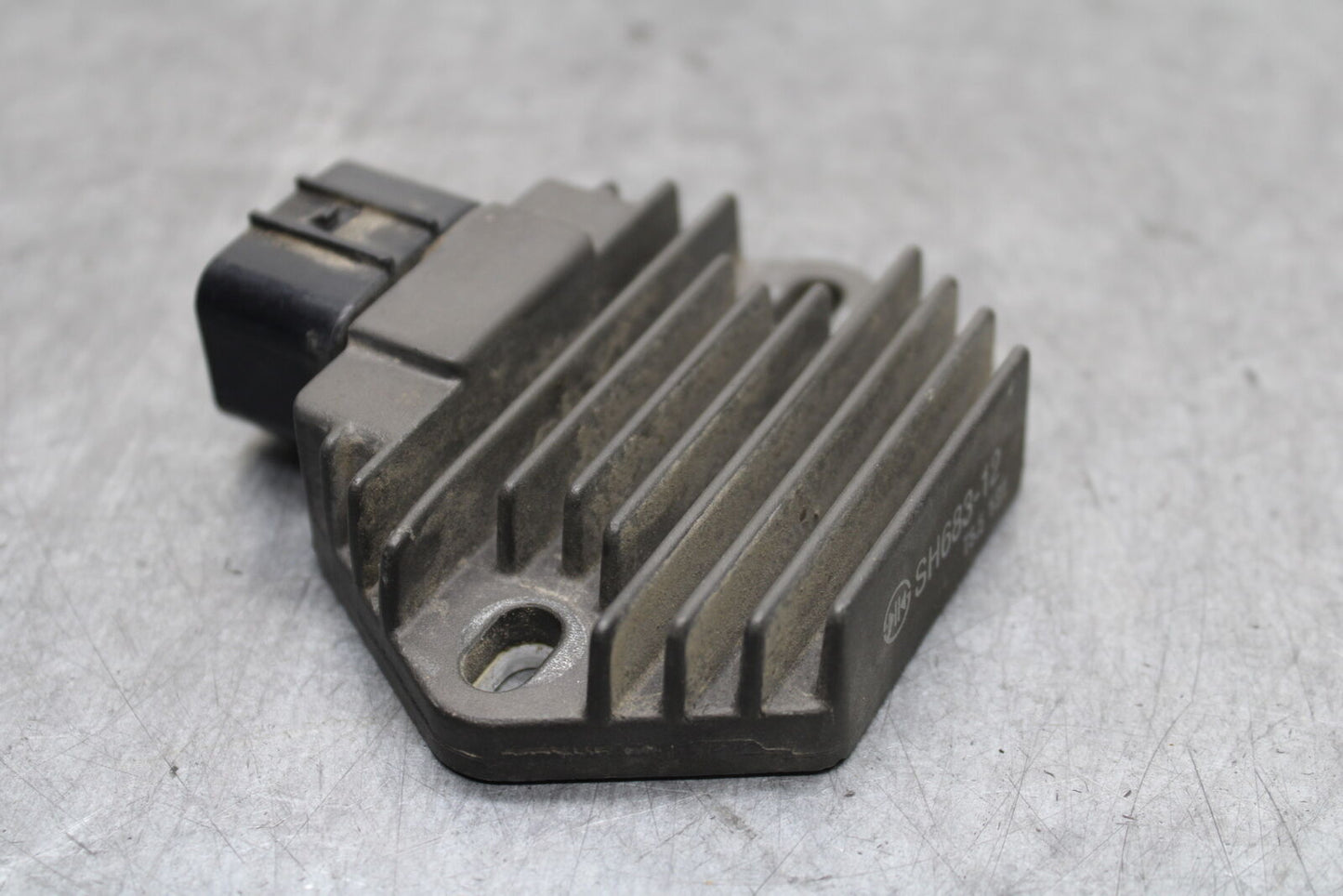 04-06 HONDA SHADOW 750 VT750C RECTIFIER VOLTAGE REGULATOR BB352