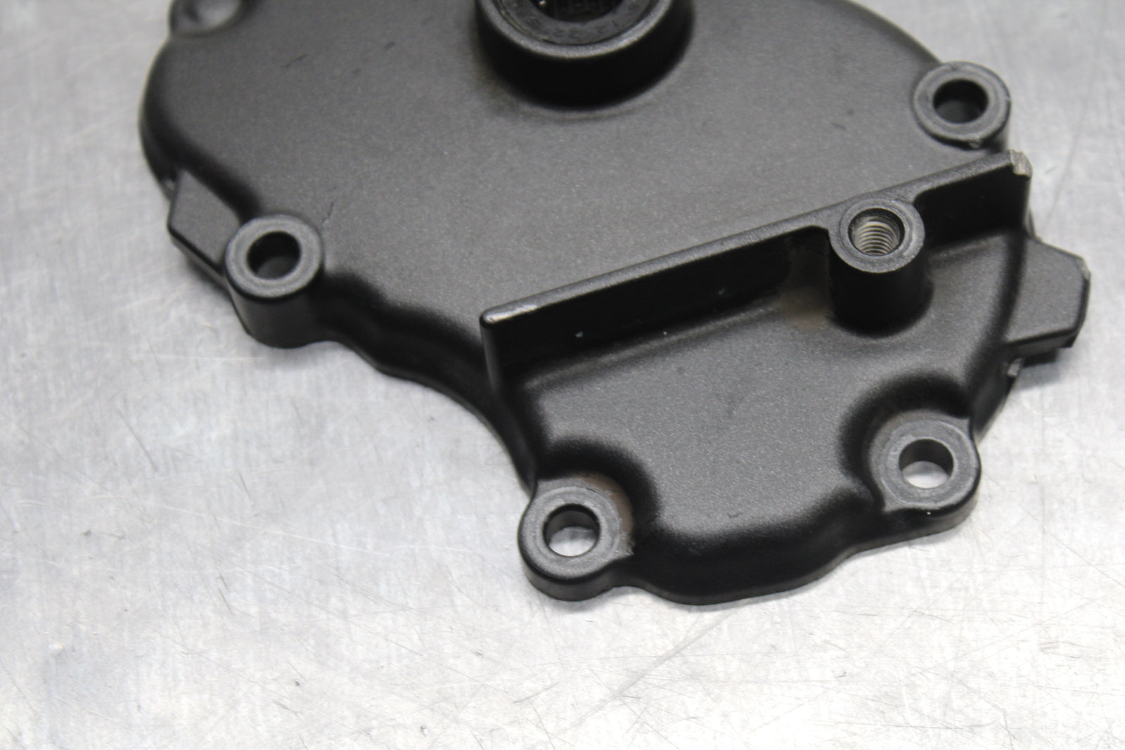 03-05 YAMAHA YZF R6  ENGINE MOTOR TIMING CHAIN COVER BB132