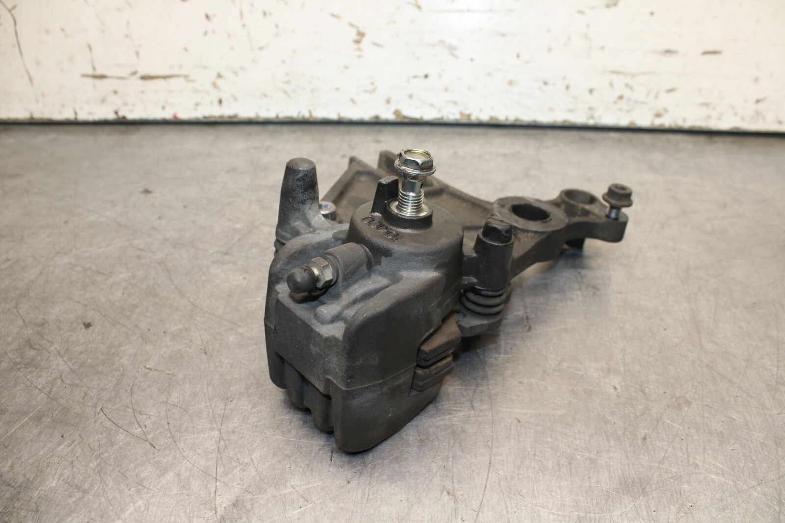 14-15 KAWASAKI NINJA 650 EX650F ABS REAR BRAKE CALIPER W MOUNT BRACKET BB741